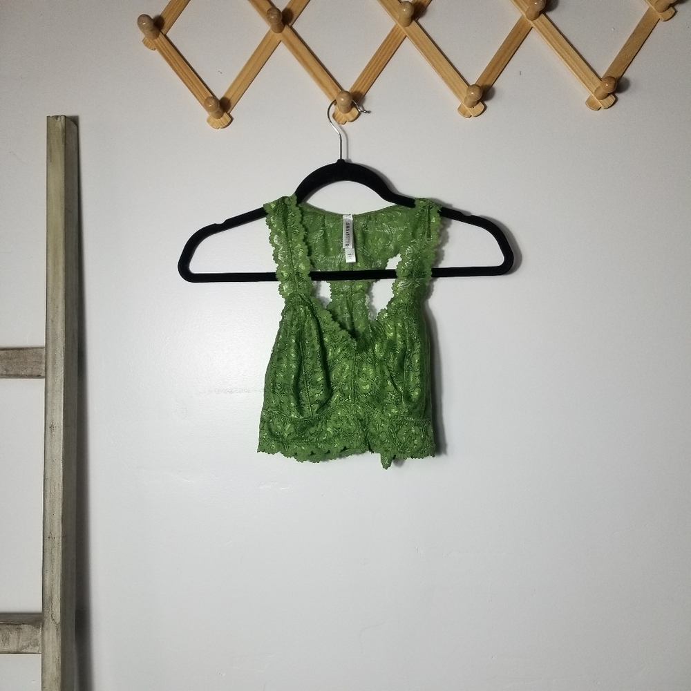 NWOT ZENANA OUTFITTERS WOMEN'S GREEN LACE BRALETTE SIZE LARGE